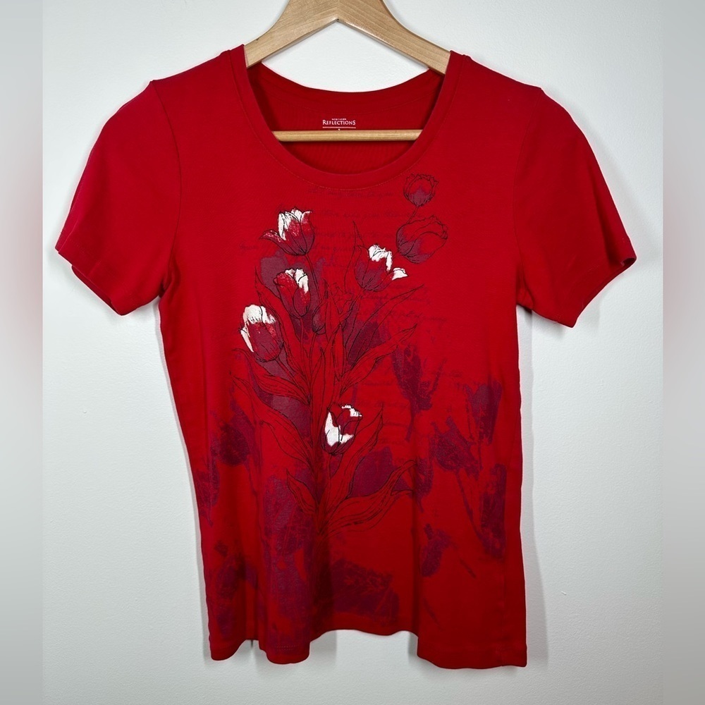 NORTHERN‎ Reflections Red Graphic Tee Small